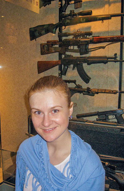 Автор стратьи Мария Бутина в музее оружия NRA