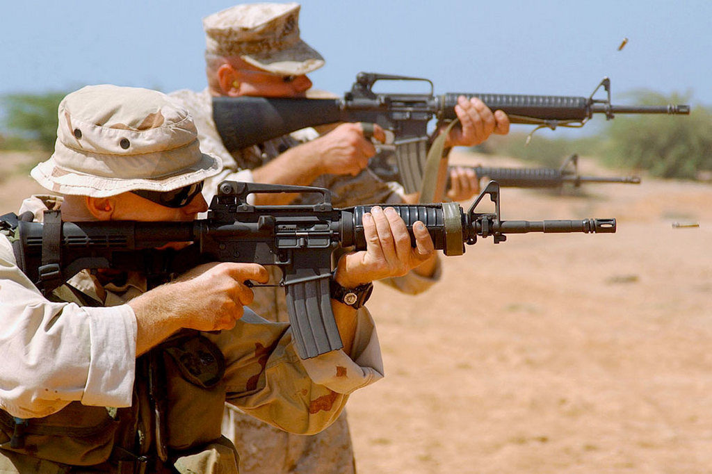 M4A1, M16A2