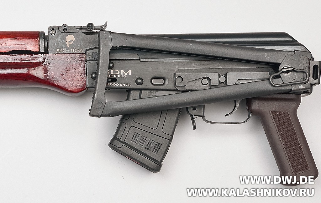 АК-103 от SDM со сложенным прикладом