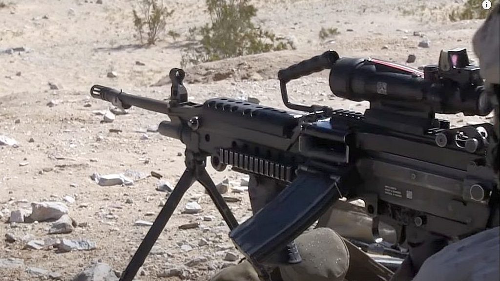M249 SAW, магазин 30 патронов