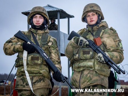 бойцы Росгвардии с ружьями